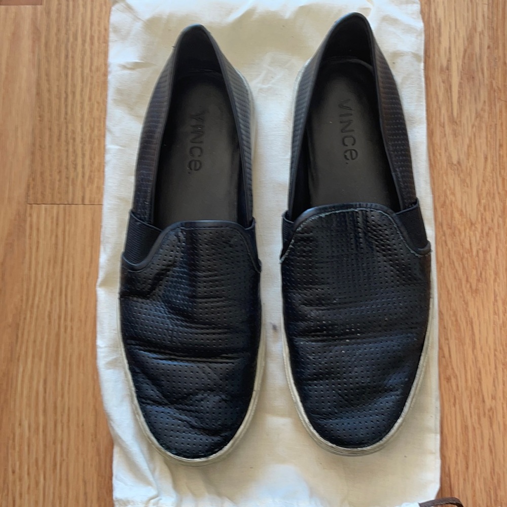 VINCE LEATHER SNEAKERS